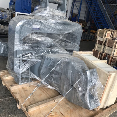 일을 축적하는 12 미터 굳은 흙을 위한 420KN 원심력 바이브로 해머