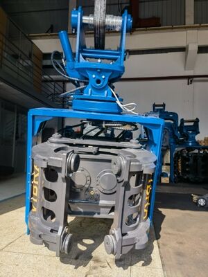 SV200 Side Grip Pile Driver with Bidirectional Tilt Driving Head – Ideal for Factories, Bridges & Urban Sites